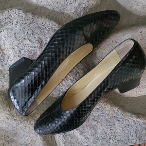 Vintage 90s Gabrielli Snake Skin pumps.